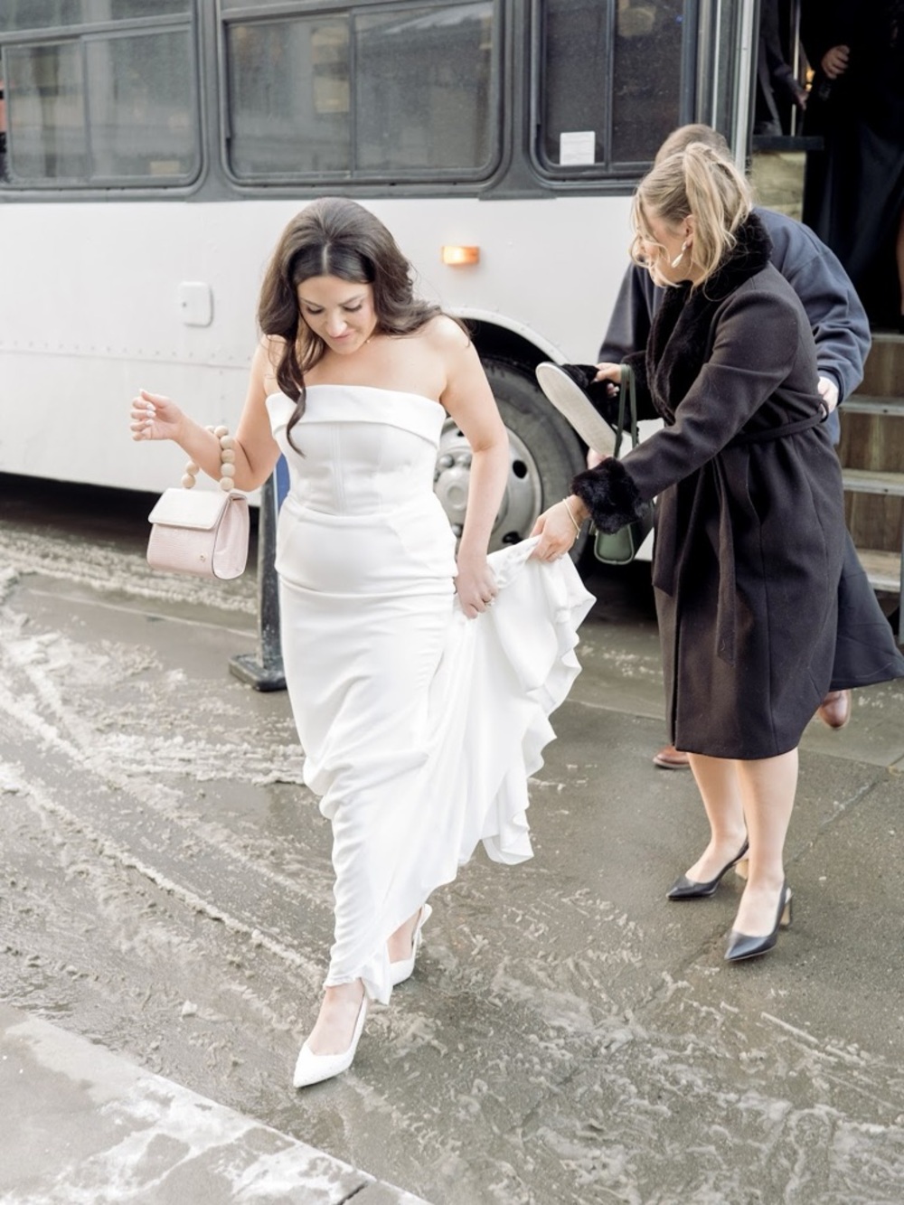 Elegant Strapless White Bridal Gown